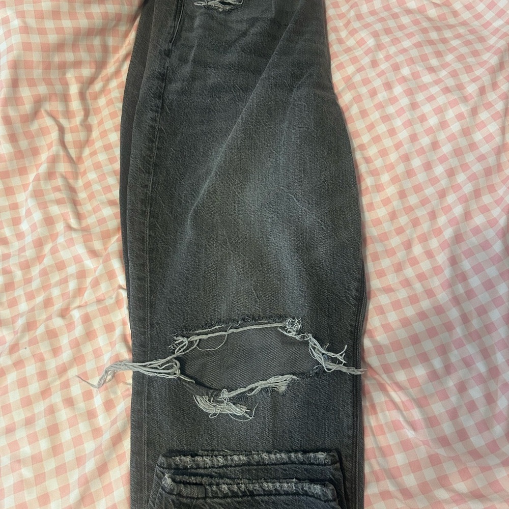 American Eagle Distressed mom jeans